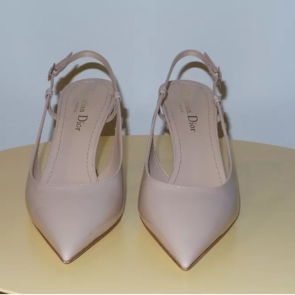 $1350 CHRISTIAN DIOR NUDE PATENT CALFSKIN DIOR TRIBALES SLINGBACK PUMPS SIZE 38 - Picture 2 of 10